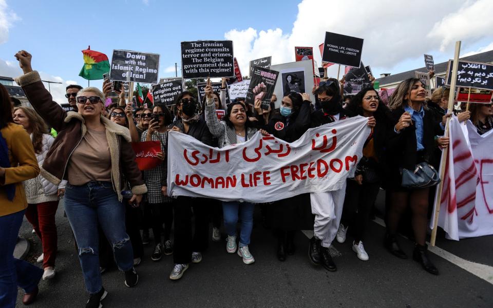 Iranian women could face death penalty for defying new morality laws