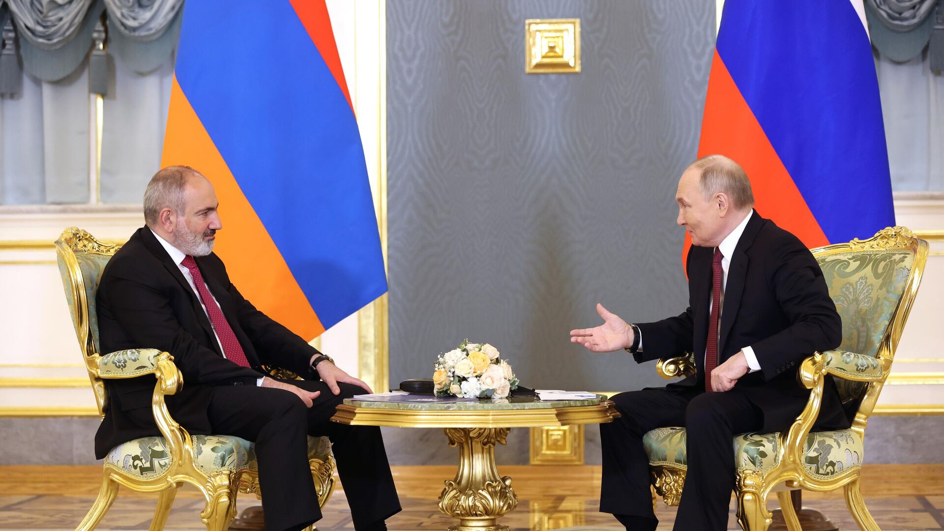 Russia to withdraw troops from Armenian border