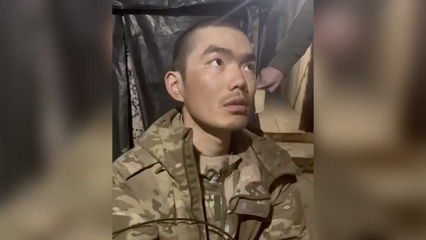 Ukraine captures two Chinese soldiers fighting for Russia, Zelenskiy says