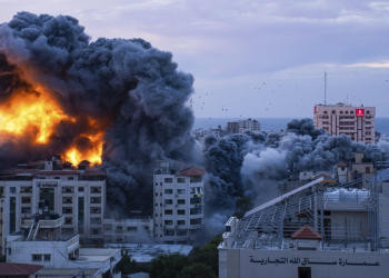 Iran Warns of "Quick and Comprehensive" Response to Potential U.S.-Israel Attack, Cites Readiness