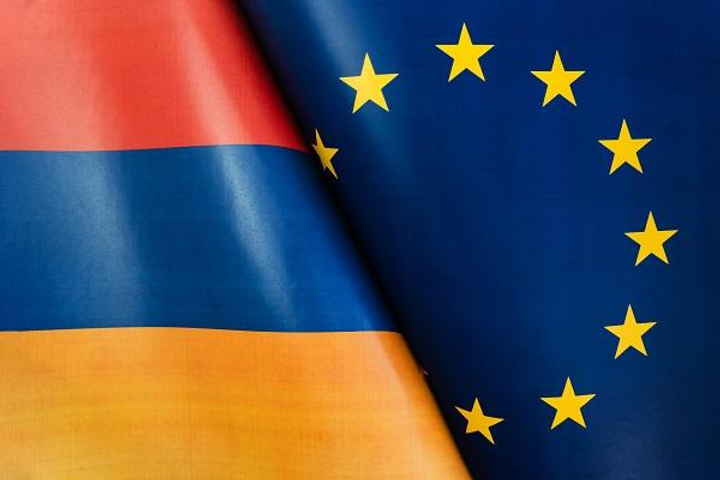 EU delivers visa liberalization plan to Armenia after a year of talks