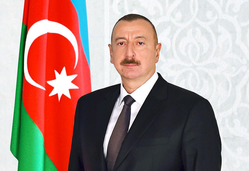 Azerbaijani president urges Ukraine to “never accept” occupation of its lands