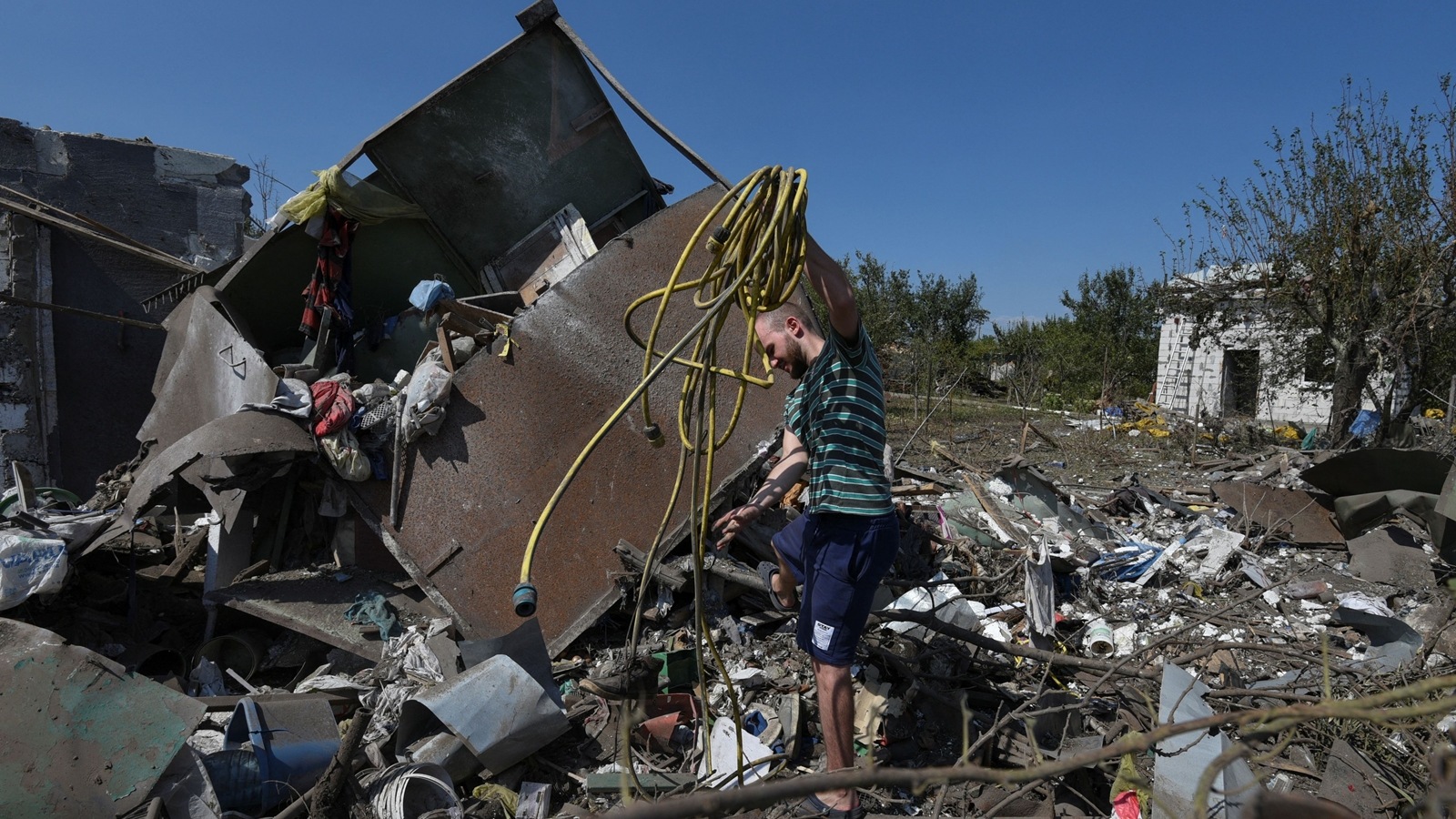 Russia launches another massive airstrike on Ukraine, kills 3
