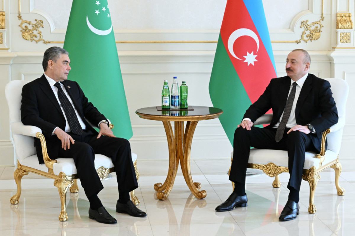 Turkmen leader visits Azerbaijan