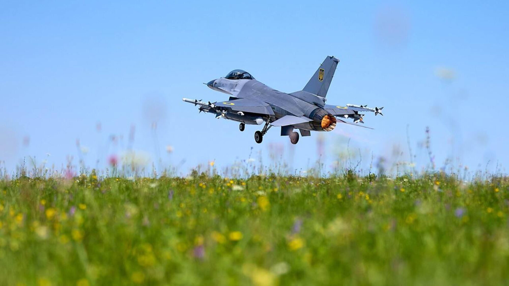 Ukrainian F-16 pilot killed in large-scale Russian air strike