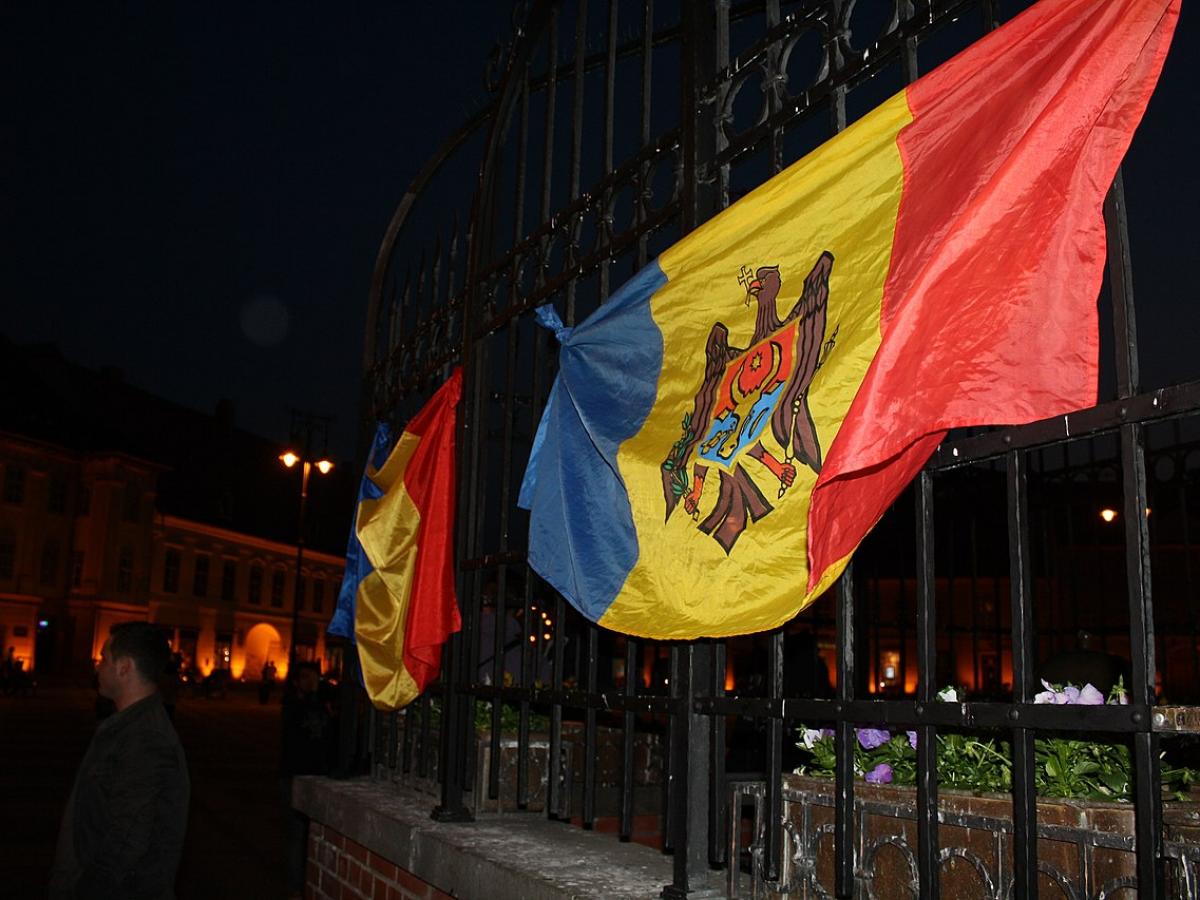 Moldovan parliament backs withdrawal from Russian-led CIS in first reading