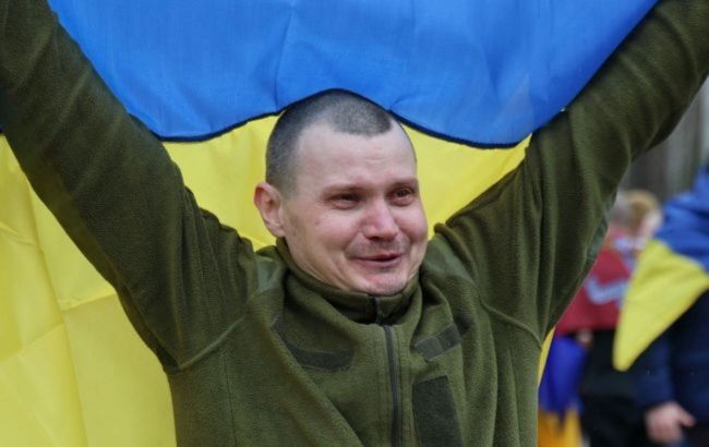 Russia, Ukraine swap hundreds of prisoners ahead of Easter truce